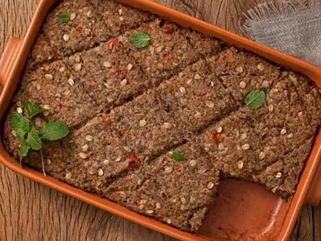 Assadeira laranja com Kibe de Carne com Aveia Assadeira laranja com Kibe de Carne com Aveia
